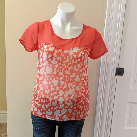 Forever 21 Tops - 💘 Forever 21 top.